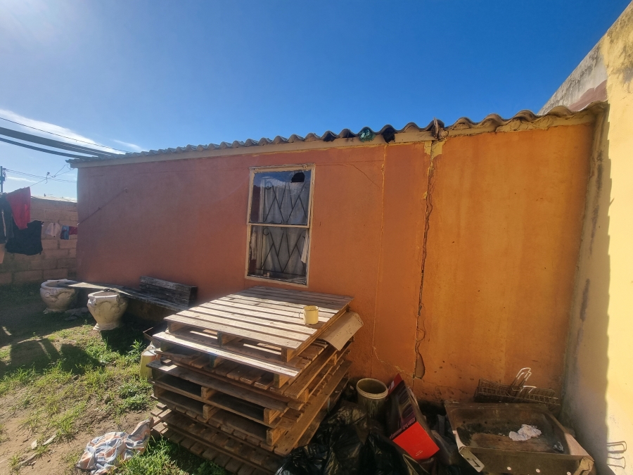 4 Bedroom Property for Sale in Kwanonqaba Western Cape